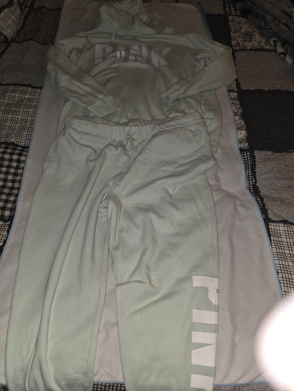 PINK Victoria's Secret Mint Green Logo Jogger Set XXL